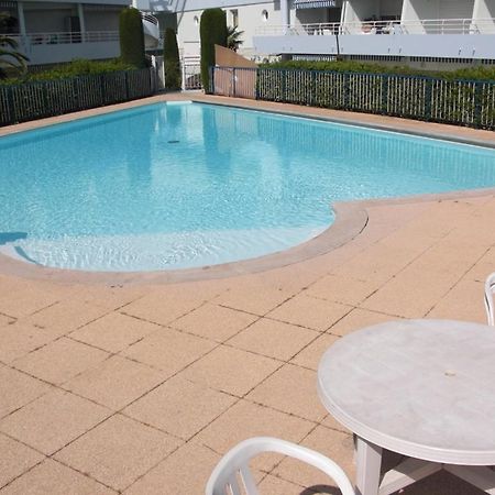 Agreable Appartement 4 Personnes A Villeneuve-Loubet Plage, Piscine, Mer, Commerces A Proximite Exterior photo